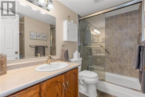 200 Limeridge Road W Unit# 604, Hamilton, ON - Indoor Photo Showing Bathroom