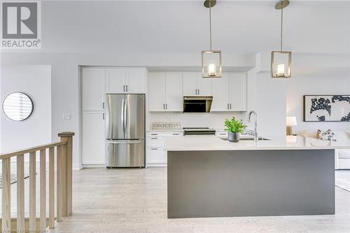 1488 Yellow Rose Circle, Oakville, ON - Indoor Photo Showing Kitchen With Upgraded Kitchen