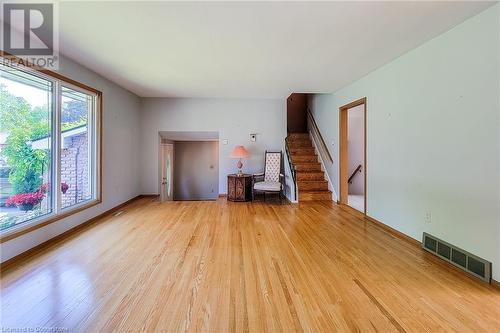 215 Montmorency Drive, Hamilton, ON - Indoor Photo Showing Other Room