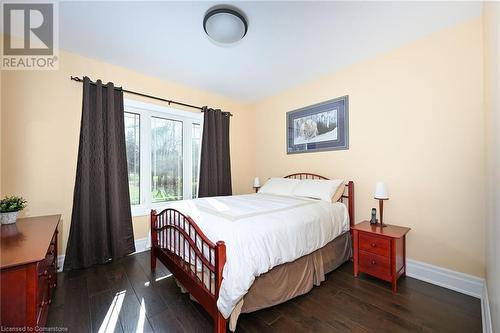 1897 Concession 8 Road W, Hamilton, ON - Indoor Photo Showing Bedroom