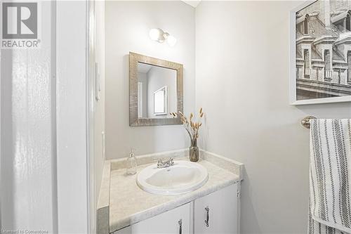 12 Naples Court, Thorold, ON - Indoor Photo Showing Bathroom