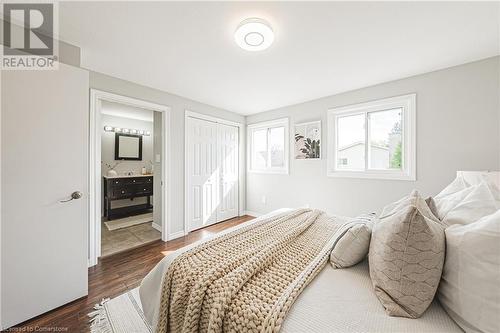 12 Naples Court, Thorold, ON - Indoor Photo Showing Bedroom