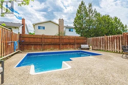 12 Naples Court, Thorold, ON - Outdoor With In Ground Pool With Backyard