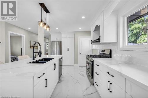 66 Howe Avenue, Hamilton, ON - Indoor Photo Showing Kitchen With Double Sink With Upgraded Kitchen