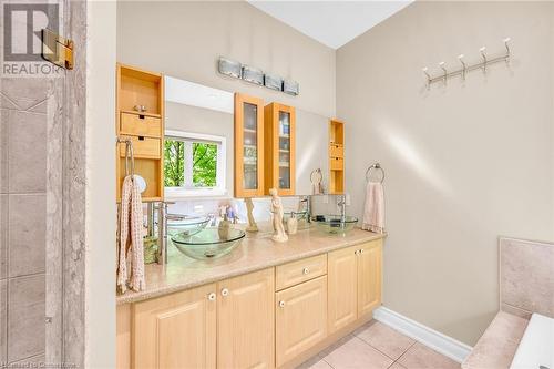 45 Bell Avenue, Grimsby, ON - Indoor Photo Showing Bathroom