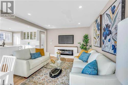 165 Bellingham Drive, Hamilton, ON - Indoor Photo Showing Living Room With Fireplace