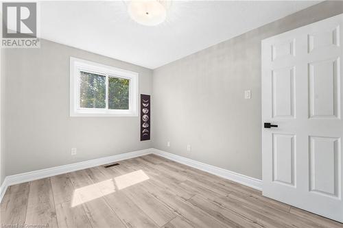 2258 Manchester Drive, Burlington, ON - Indoor Photo Showing Other Room