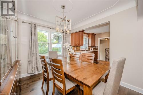 976 Danforth Avenue, Burlington, ON - Indoor Photo Showing Dining Room