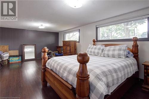 47 Jasmine Street, Hamilton, ON - Indoor Photo Showing Bedroom