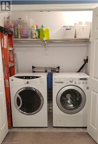 4045 Upper Middle Road Unit# 38, Burlington, ON - Indoor Photo Showing Laundry Room