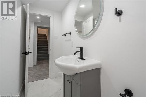 29 Northgate Drive Unit# 3, Hamilton, ON - Indoor Photo Showing Bathroom