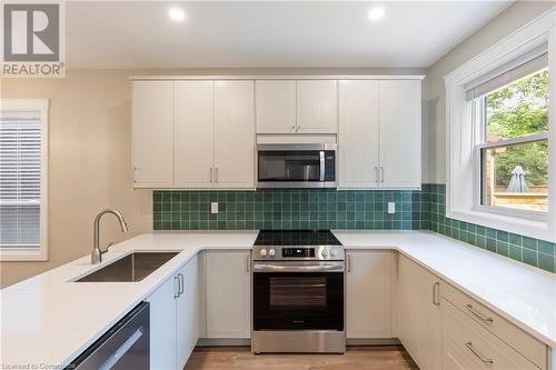 452 Jackson Street W, Hamilton, ON - Indoor Photo Showing Kitchen With Upgraded Kitchen