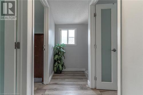 15 Agnes Street, Hamilton, ON - Indoor Photo Showing Other Room