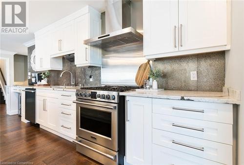 High end gas stove - 91 Hedge Lawn Drive, Grimsby, ON - Indoor Photo Showing Kitchen With Upgraded Kitchen