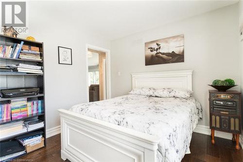 Upper level Bedroom 1 - 91 Hedge Lawn Drive, Grimsby, ON - Indoor Photo Showing Bedroom