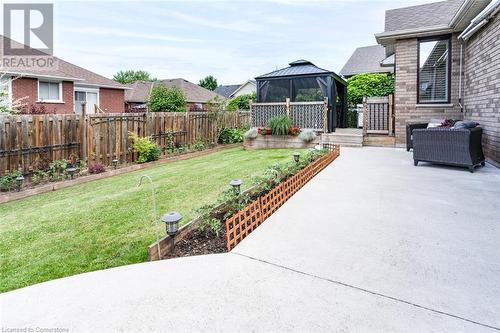 Beautiful, large backyard - 91 Hedge Lawn Drive, Grimsby, ON - Outdoor