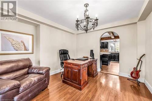 4316 Derry Road, Burlington, ON - Indoor