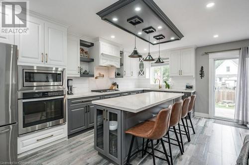 88 Graham Avenue S, Hamilton, ON - Indoor Photo Showing Kitchen With Upgraded Kitchen