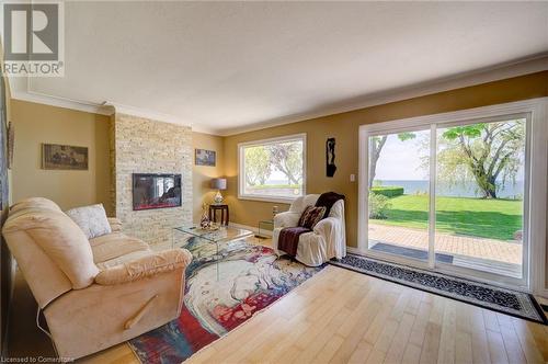 96 Lakeside Drive, Grimsby, ON - Indoor Photo Showing Living Room With Fireplace