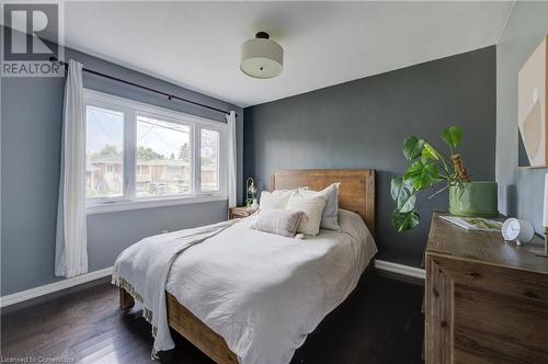 125 East 23Rd Street, Hamilton, ON - Indoor Photo Showing Bedroom