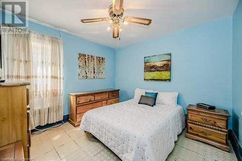 22 Niagara Street, Hamilton, ON - Indoor Photo Showing Bedroom