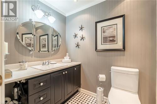 89 Larraine Avenue, Dundas, ON - Indoor Photo Showing Bathroom