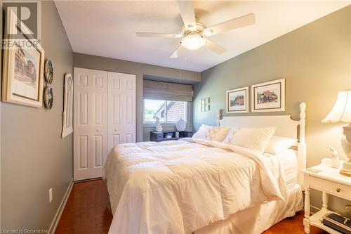 89 Larraine Avenue, Dundas, ON - Indoor Photo Showing Bedroom