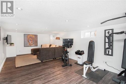 10 Rosslyn Avenue, Grimsby, ON - Indoor Photo Showing Gym Room