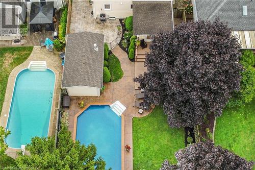 10 Rosslyn Avenue, Grimsby, ON - Outdoor With In Ground Pool