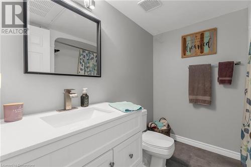 2040 Cleaver Avenue Unit# 321, Burlington, ON - Indoor Photo Showing Bathroom