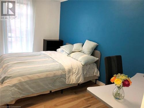 4472 Second Avenue, Niagara Falls, ON - Indoor Photo Showing Bedroom