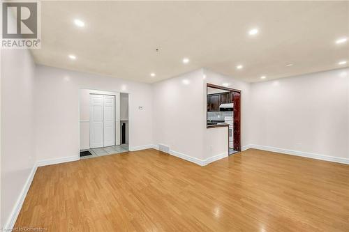 146 Berkindale Drive, Hamilton, ON - Indoor Photo Showing Other Room