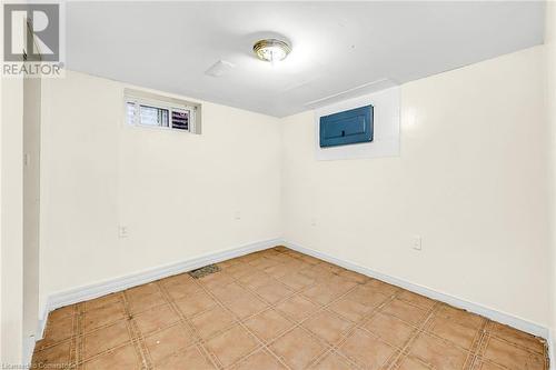 146 Berkindale Drive, Hamilton, ON - Indoor Photo Showing Other Room