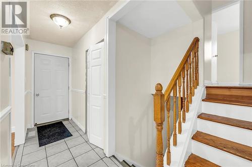 146 Berkindale Drive, Hamilton, ON - Indoor Photo Showing Other Room