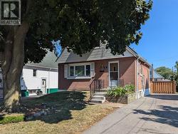 163 East 42nd Street  Hamilton, ON L8T 3A4