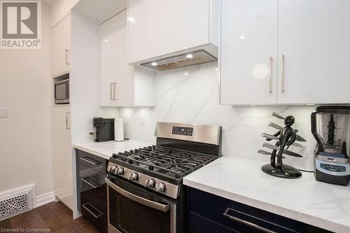 77 William Street, Hamilton, ON - Indoor Photo Showing Kitchen With Upgraded Kitchen