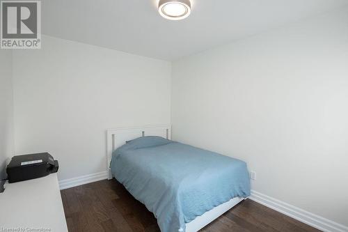 77 William Street, Hamilton, ON - Indoor Photo Showing Bedroom