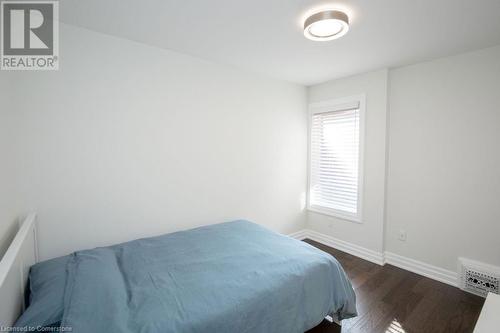 77 William Street, Hamilton, ON - Indoor Photo Showing Bedroom