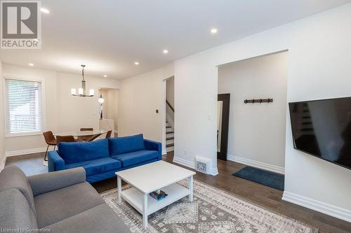 77 William Street, Hamilton, ON - Indoor Photo Showing Living Room