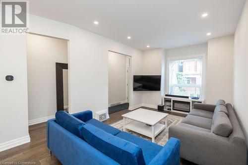 77 William Street, Hamilton, ON - Indoor Photo Showing Living Room