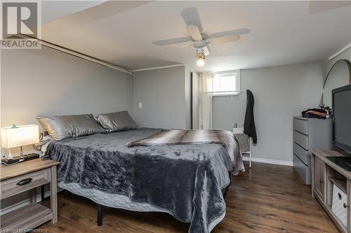 104 Rosedale Avenue, Hamilton, ON - Indoor Photo Showing Bedroom