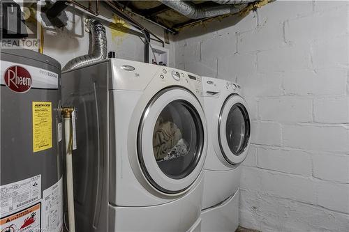 104 Rosedale Avenue, Hamilton, ON - Indoor Photo Showing Laundry Room