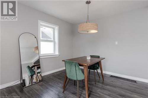 104 Rosedale Avenue, Hamilton, ON - Indoor Photo Showing Dining Room