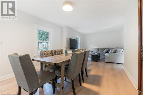 15 James Avenue, Brantford, ON - Indoor Photo Showing Dining Room