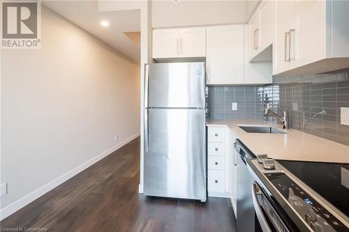 15 Queen Street S Unit# 1503, Hamilton, ON - Indoor Photo Showing Kitchen