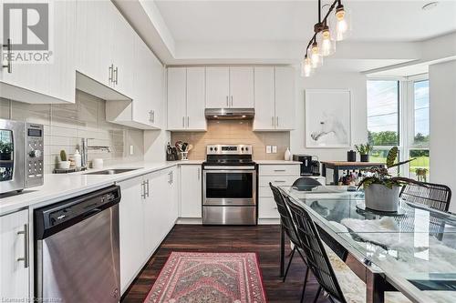 320 Plains Road E Unit# 211, Burlington, ON - Indoor Photo Showing Kitchen