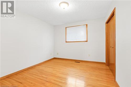 41 Elora Drive, Hamilton, ON - Indoor Photo Showing Other Room