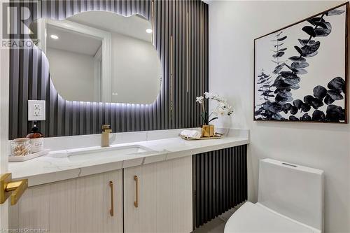 79 Trenholme Crescent, Hamilton, ON - Indoor Photo Showing Bathroom