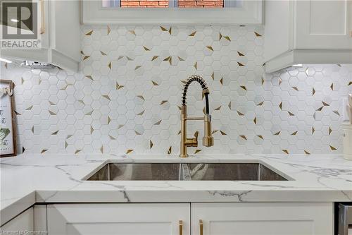 79 Trenholme Crescent, Hamilton, ON - Indoor Photo Showing Kitchen With Double Sink