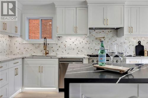 79 Trenholme Crescent, Hamilton, ON - Indoor Photo Showing Kitchen